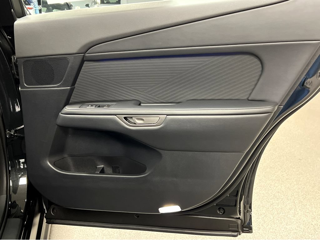 New 2026 Lexus ES 500e AWD/4WD image 21