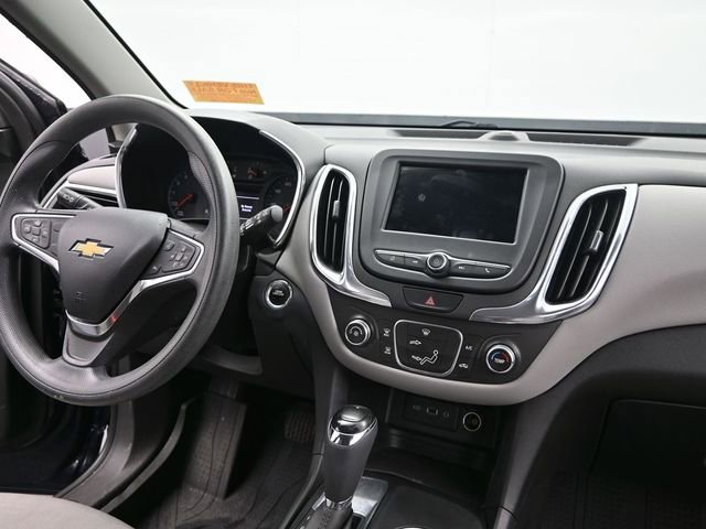 Used 2019 Chevrolet Equinox LS w/ LS Convenience Package FWD image 16