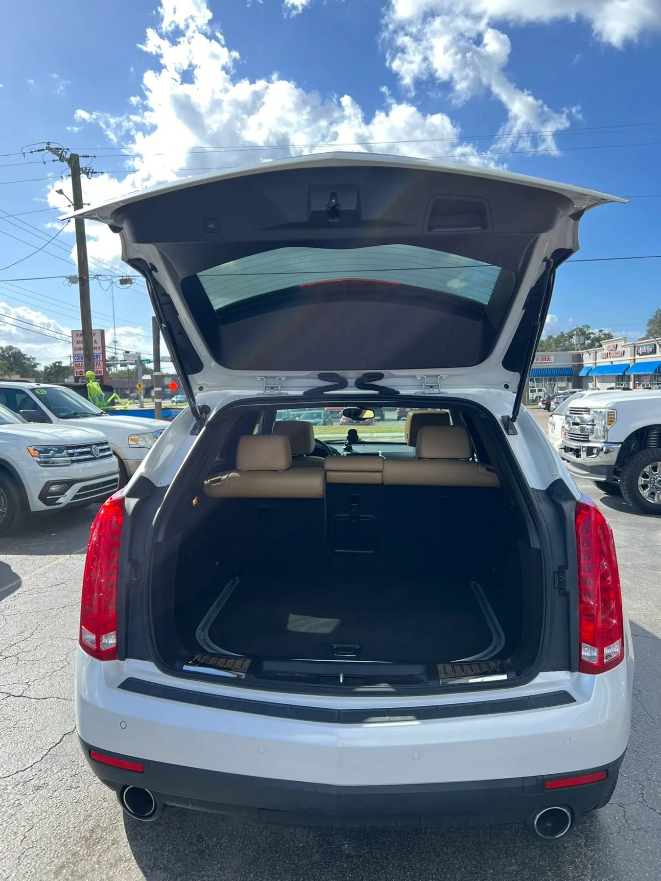 Used 2014 Cadillac SRX Luxury w/ Driver Awareness Package AWD/4WD image 21