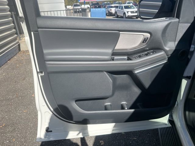 New 2025 Ford Expedition Active image 11