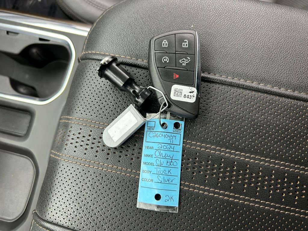 Used 2024 Chevrolet Silverado 1500 High Country w/ Technology Package image 21