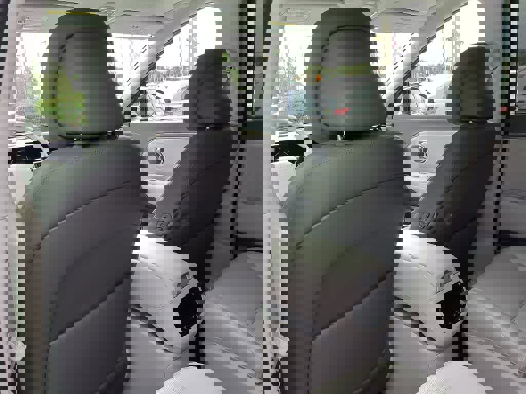 New 2026 Hyundai Ioniq 9 Calligraphy image 19