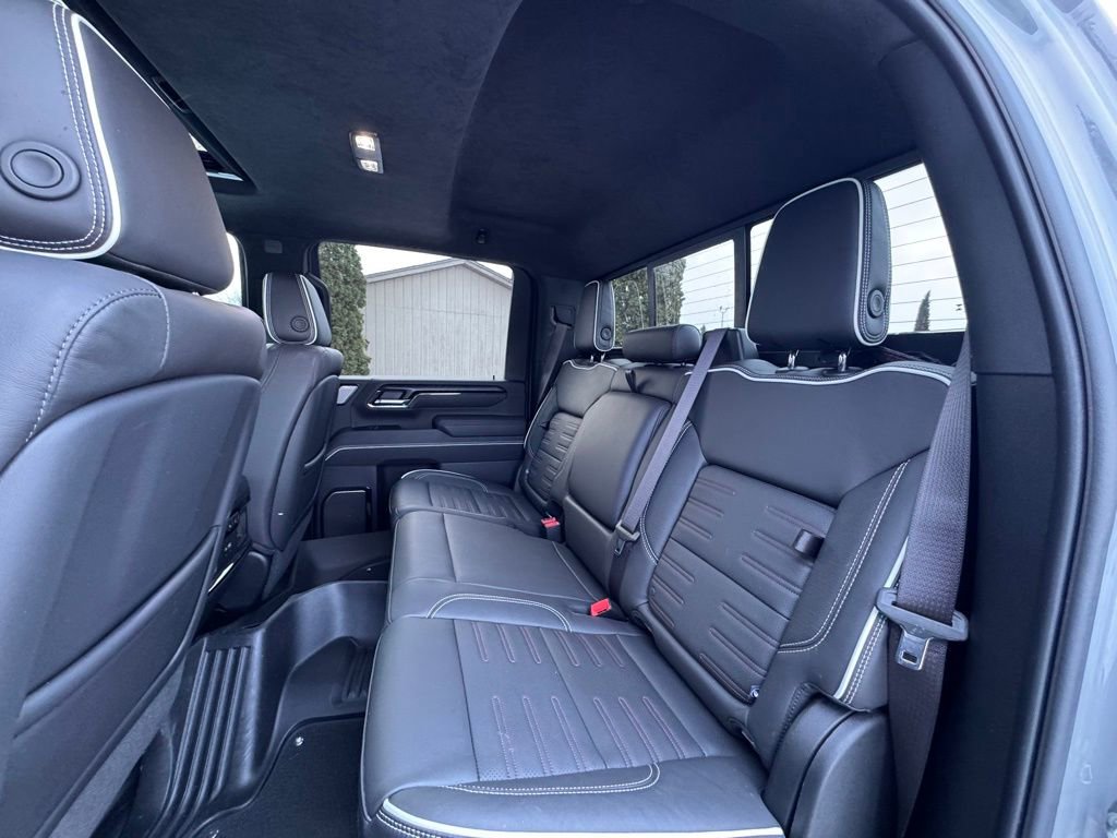 Used 2024 GMC Sierra 2500 AT4X image 34