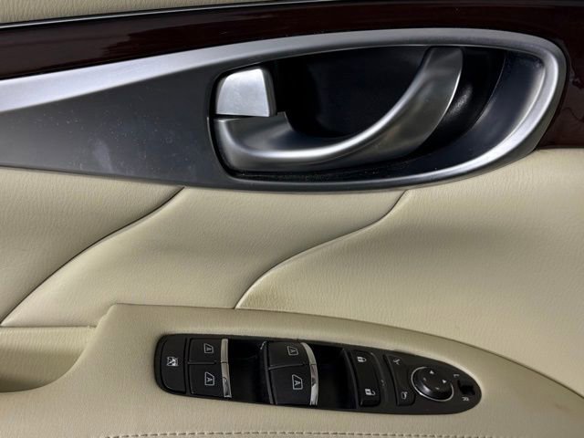 Used 2012 INFINITI M37 w/ Premium Pkg image 16