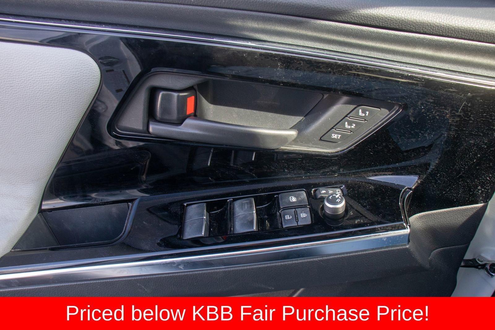 Used 2023 Subaru Solterra AWD image 21