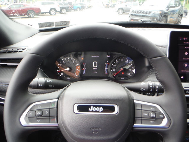 New 2026 Jeep Compass Latitude AWD/4WD image 33