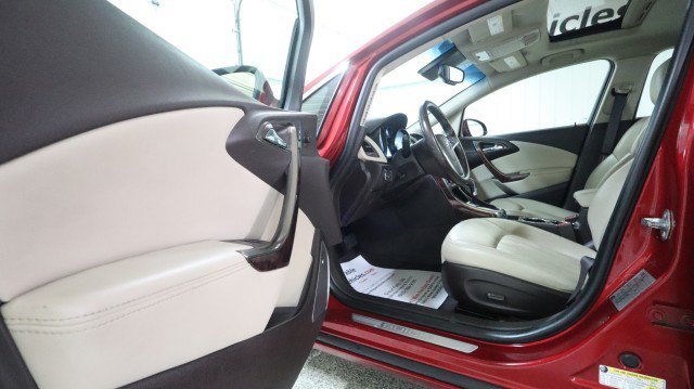 Used 2013 Buick Verano Leather FWD image 9