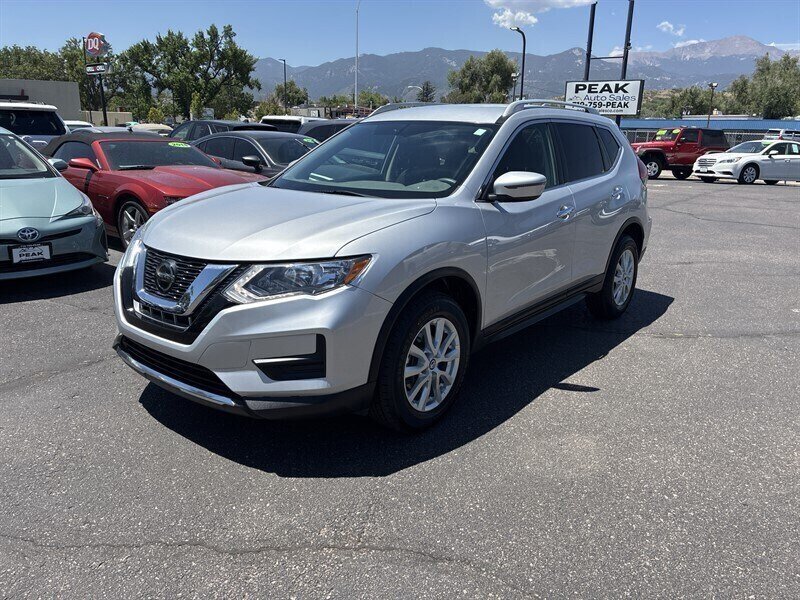 Used 2018 Nissan Rogue SV AWD/4WD image 3