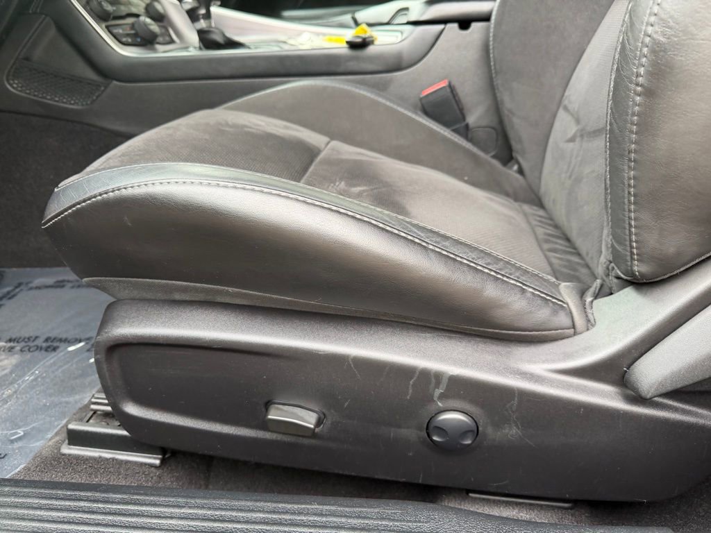 Used 2022 Dodge Challenger R/T w/ Plus Package image 13