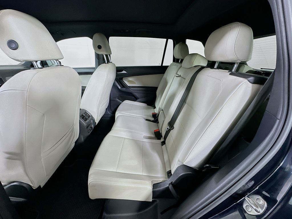 Used 2021 Volkswagen Tiguan SE R-Line image 15