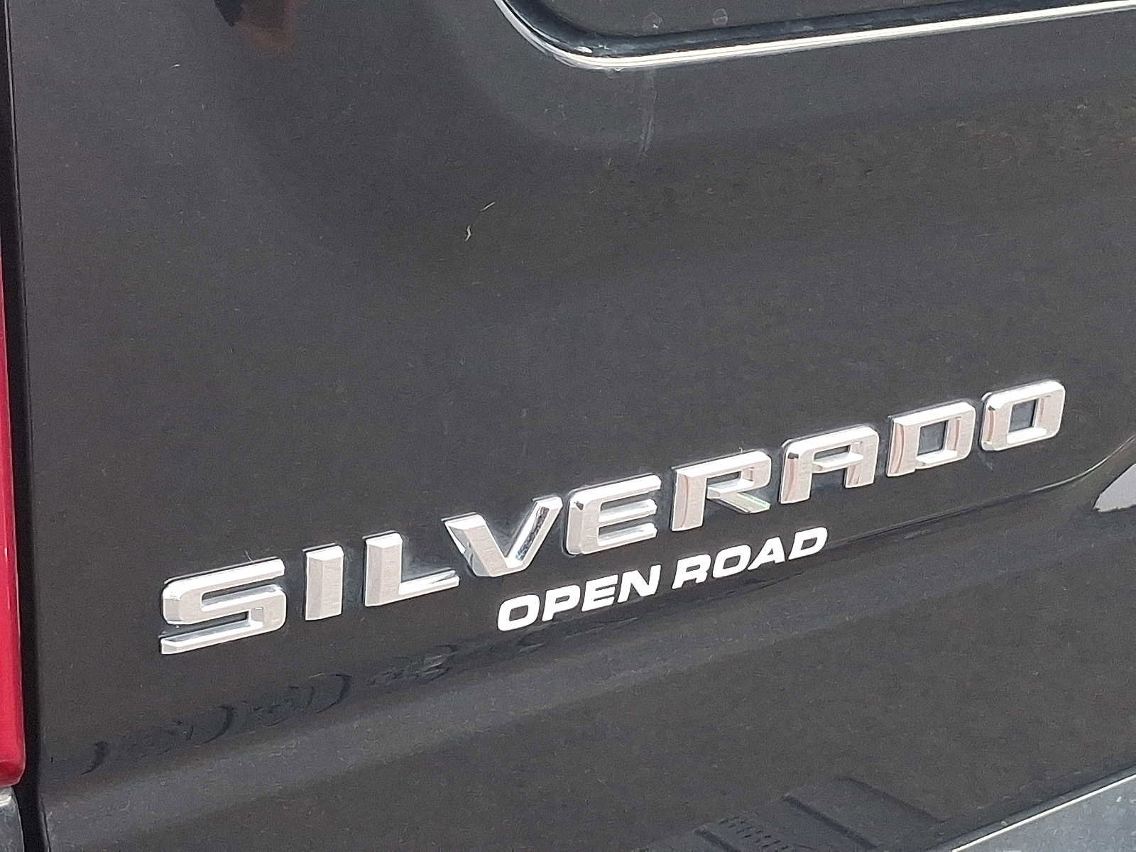 Used 2022 Chevrolet Silverado 1500 LTZ w/ LTZ Premium Package AWD/4WD image 30