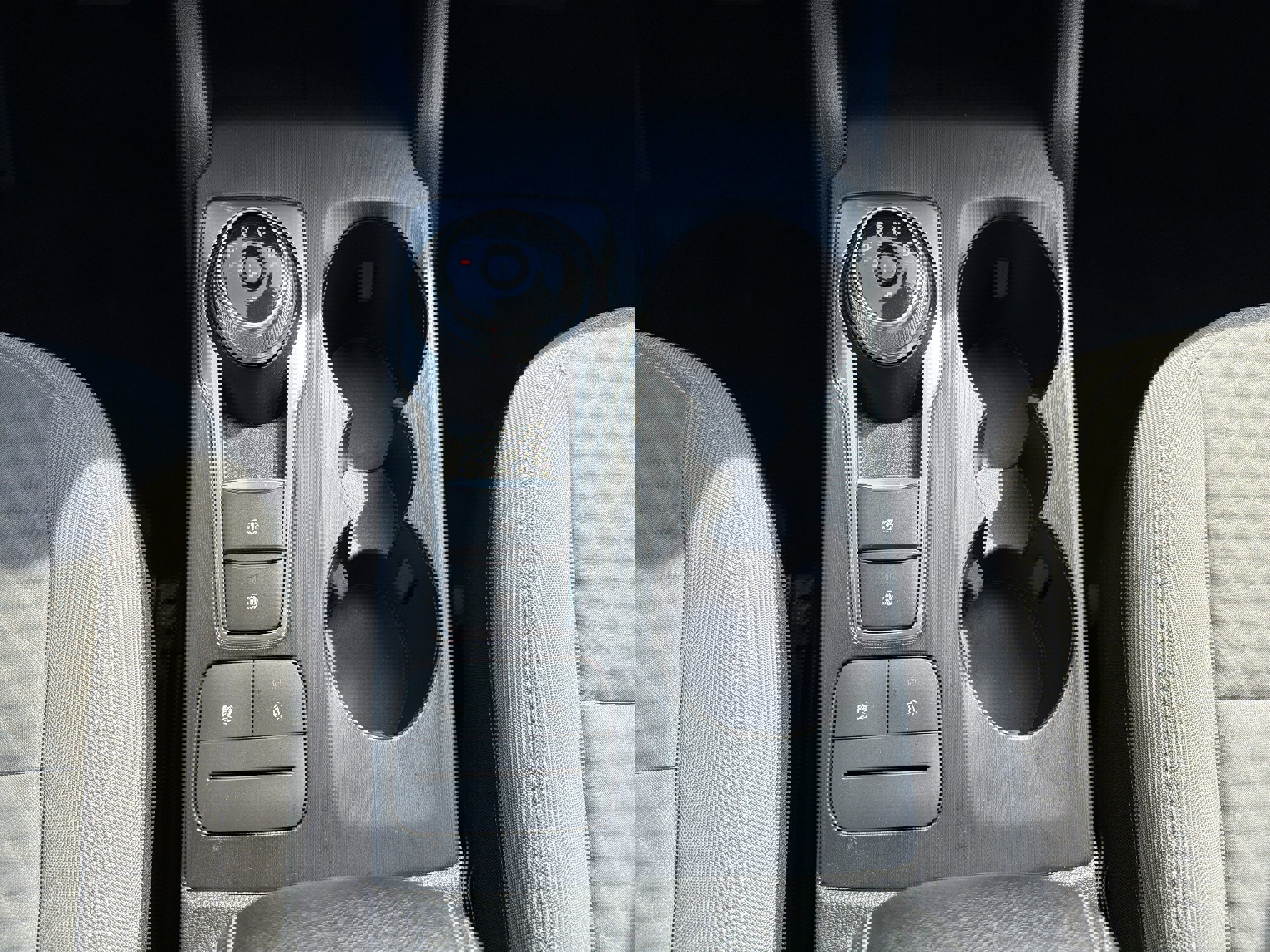 Used 2022 Ford Escape SE w/ Cold Weather Package image 21