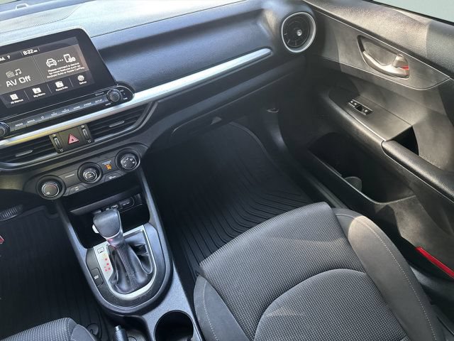 Used 2020 Kia Forte LXS FWD image 13