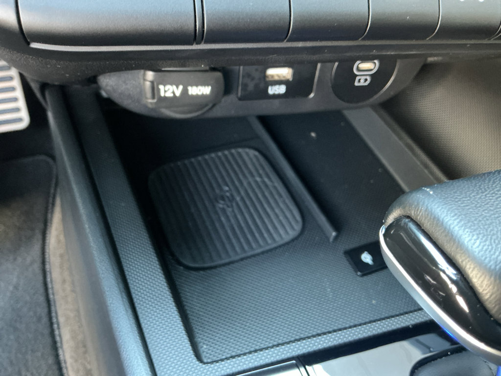 Used 2025 Hyundai Elantra Sport image 20