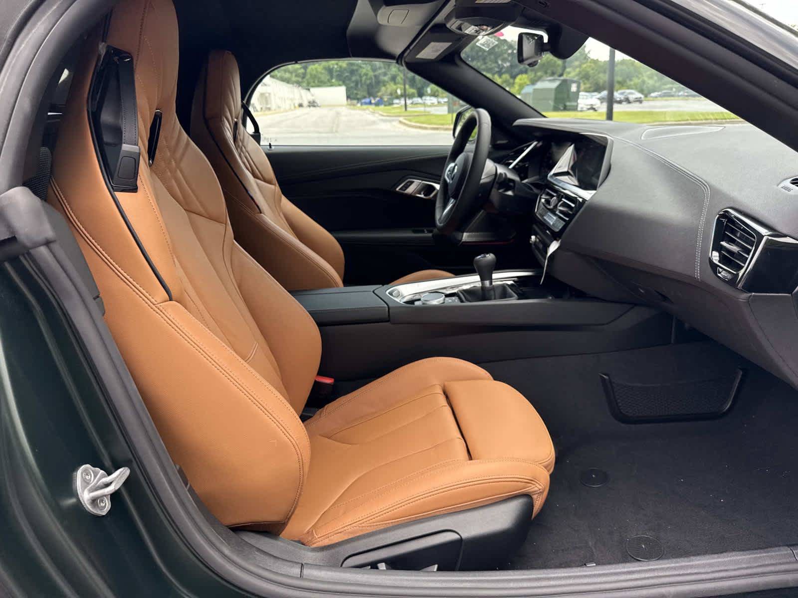 New 2026 BMW Z4 M40i w/ Premium Package RWD image 15