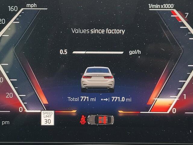 Certified 2025 BMW 330i Sedan w/ Convenience Package image 10