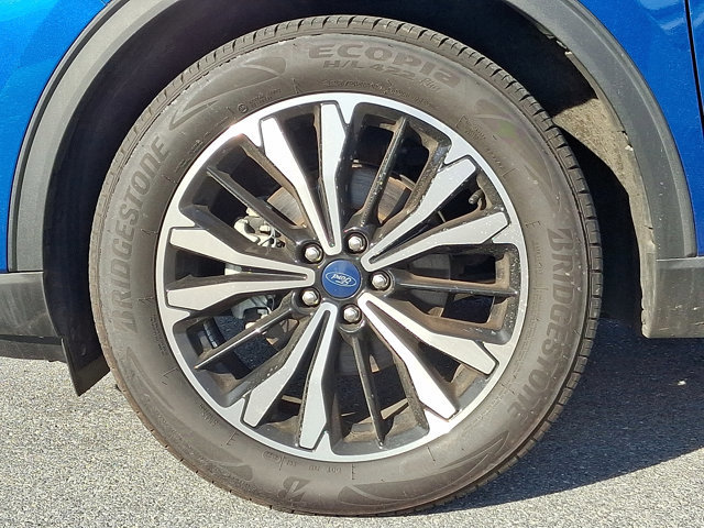 Used 2022 Ford Escape SEL w/ SEL Stealth AWD Package image 9