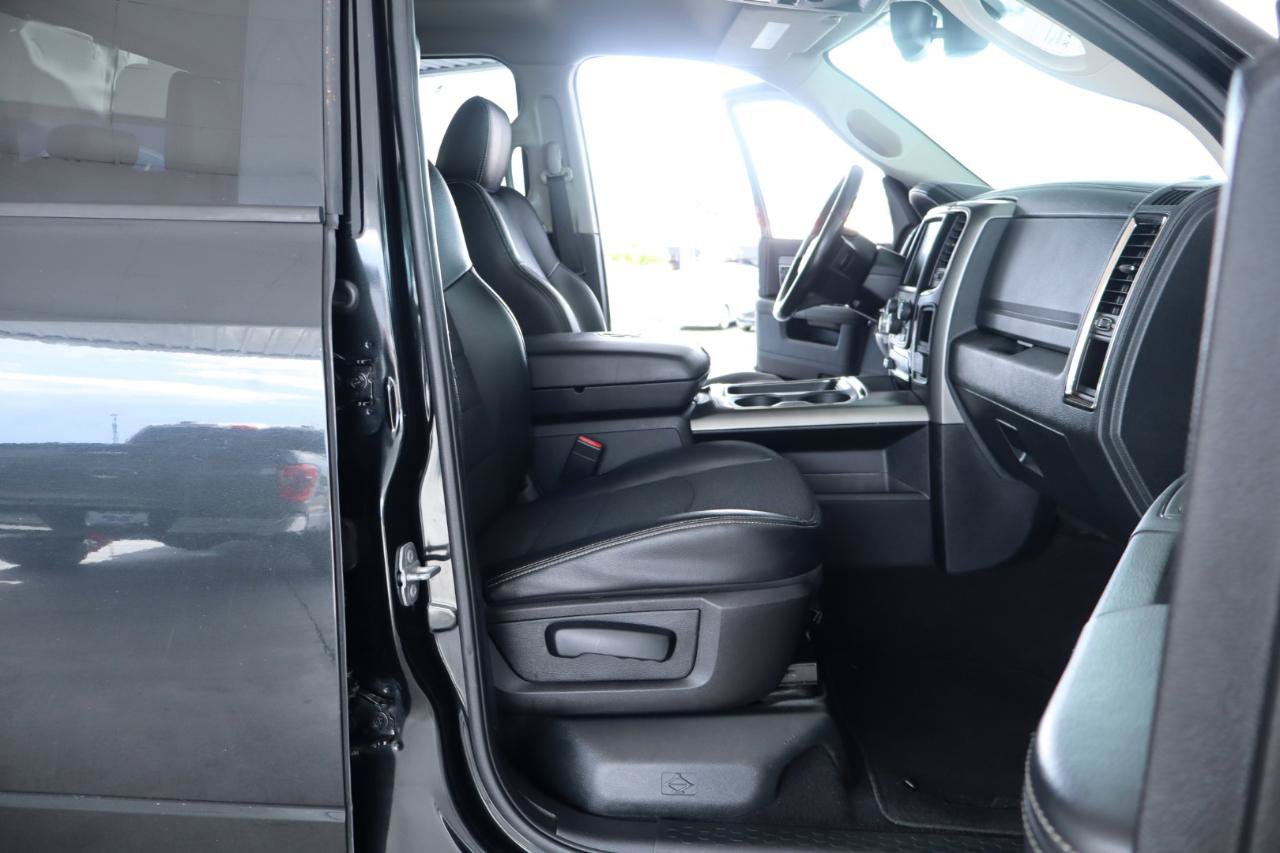 Used 2016 RAM 1500 Sport w/ Black Ram 1500 Sport Group AWD/4WD image 37