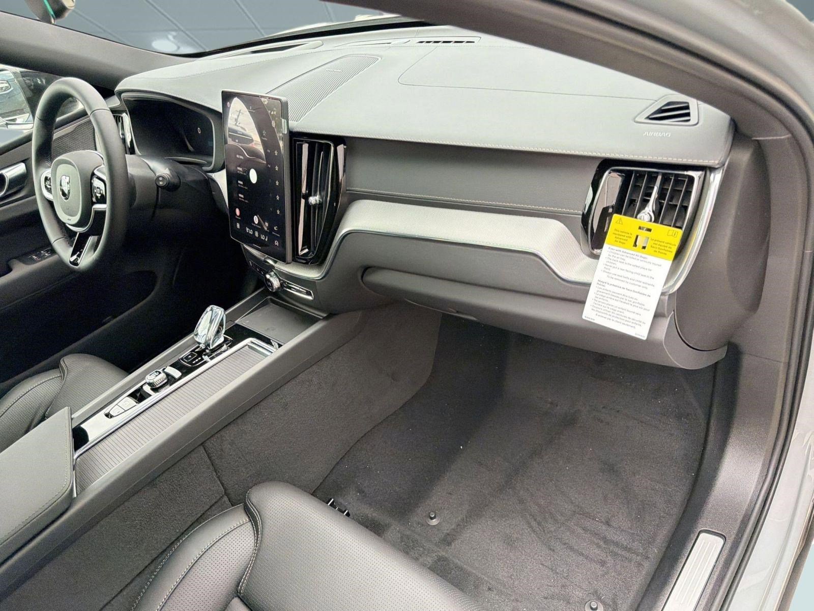 New 2026 Volvo XC60 T8 Ultra w/ Climate Package AWD/4WD image 31