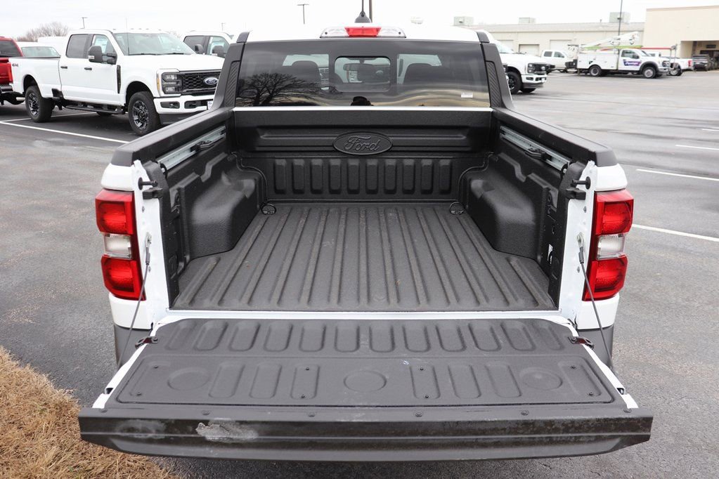 New 2026 Ford Maverick Lariat image 9