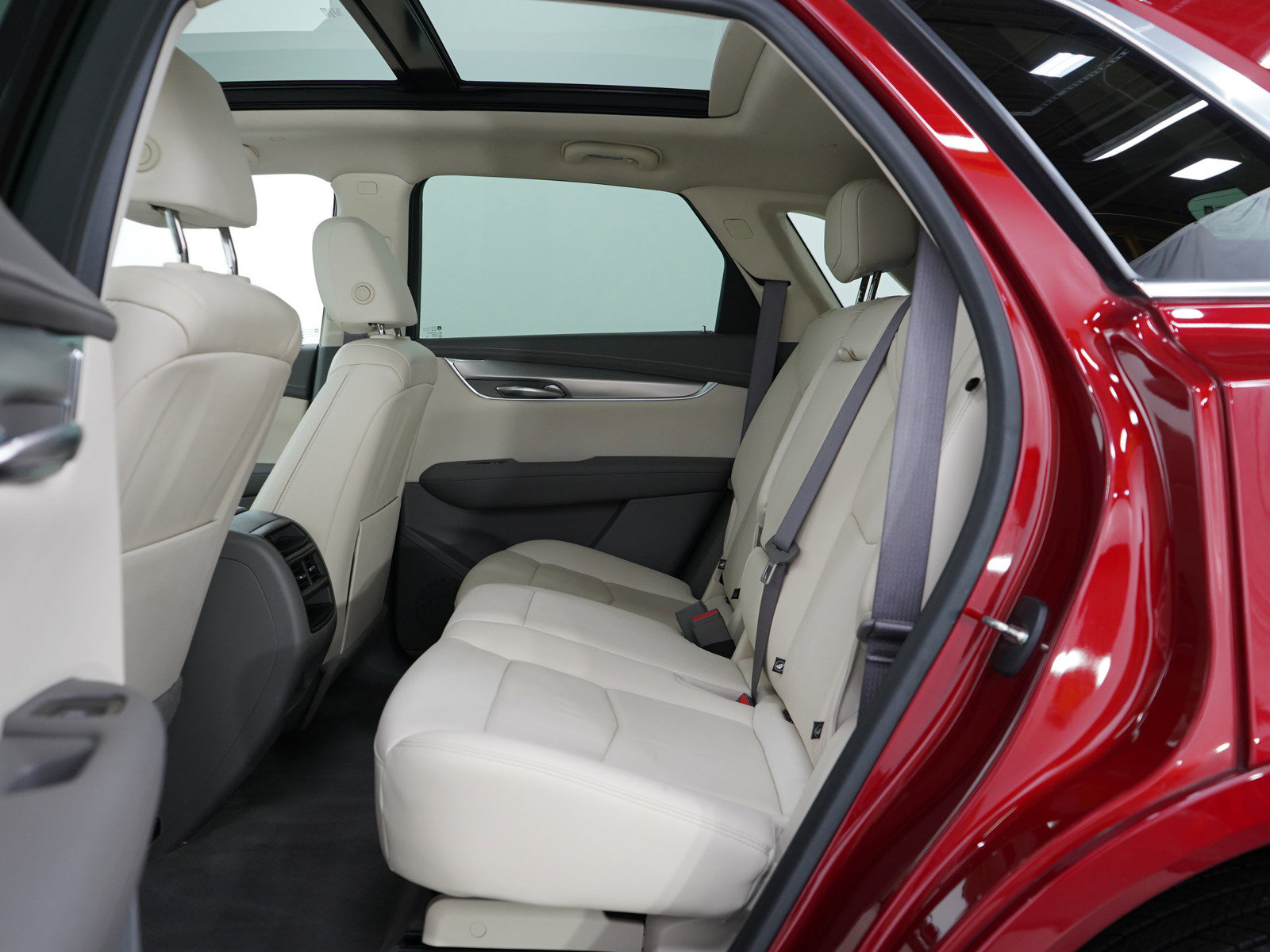 Used 2021 Cadillac XT5 Premium Luxury image 19