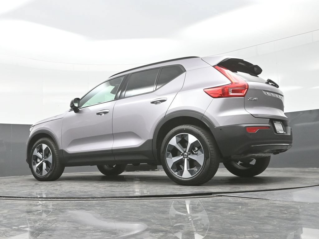 New 2026 Volvo XC40 B5 Plus w/ Protection Package Premier AWD/4WD image 32