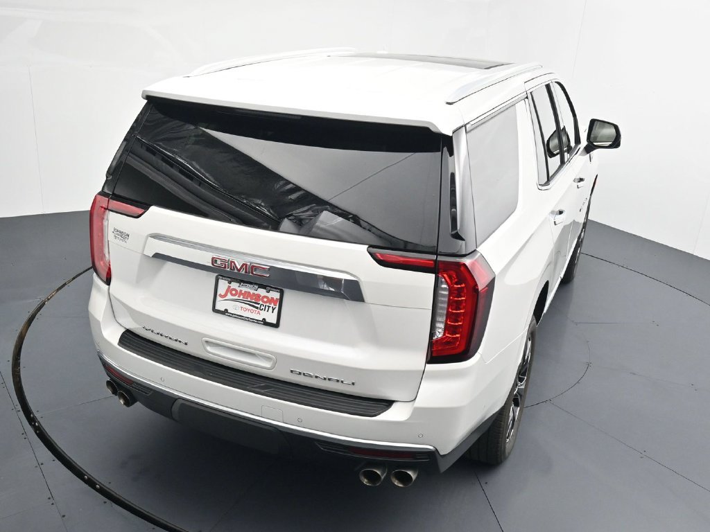 Used 2024 GMC Yukon Denali w/ Advanced Technology Package AWD/4WD image 31