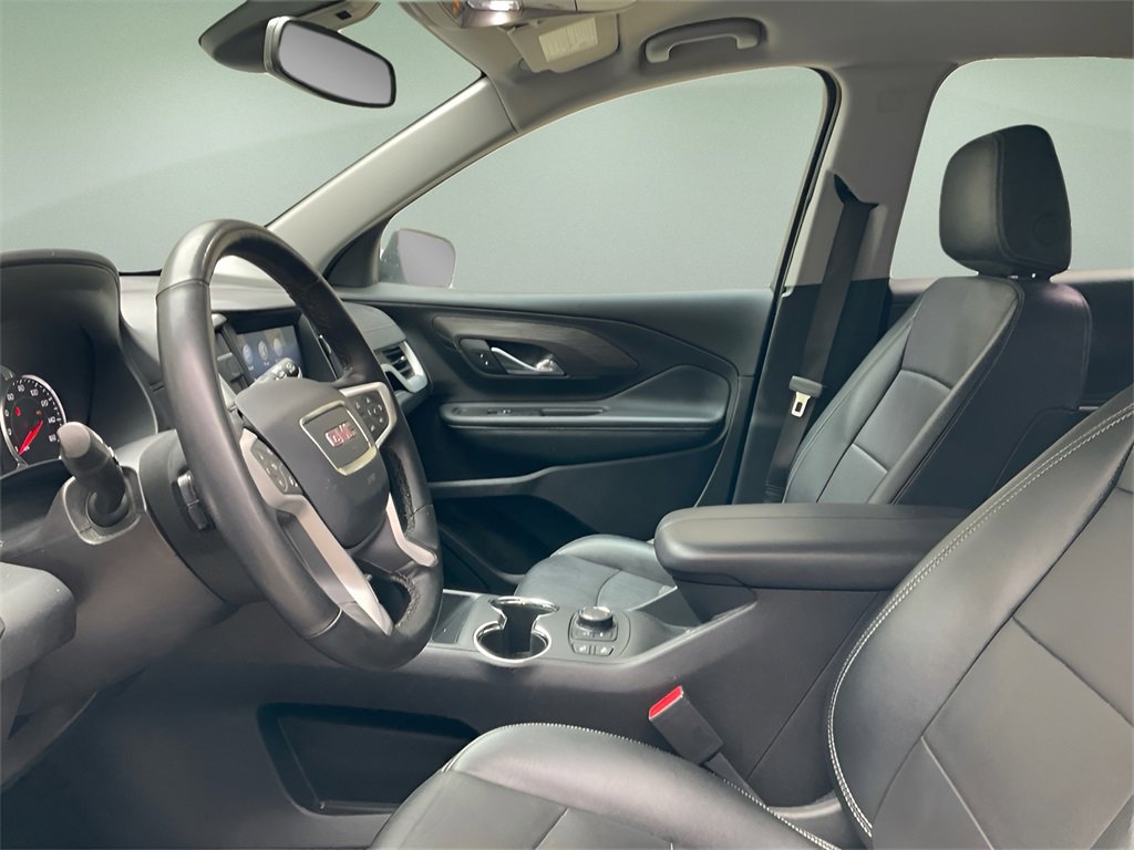 Used 2024 GMC Terrain SLT image 16