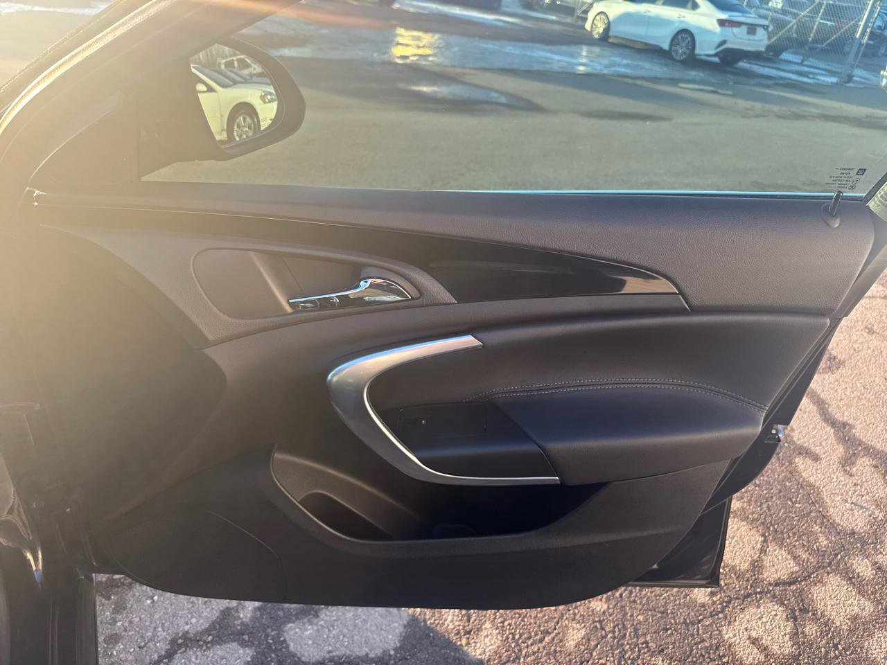 Used 2011 Buick Regal CXL w/ RL4 Preferred Equipment Group FWD image 18