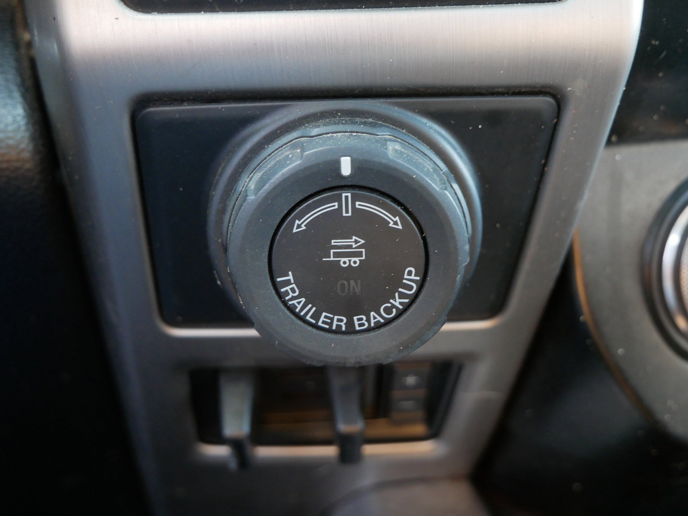 Used 2016 Ford F150 Platinum w/ Equipment Group 701A Luxury AWD/4WD image 31