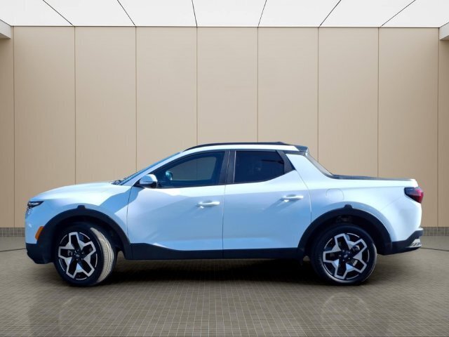 Used 2022 Hyundai Santa Cruz Limited AWD/4WD image 16