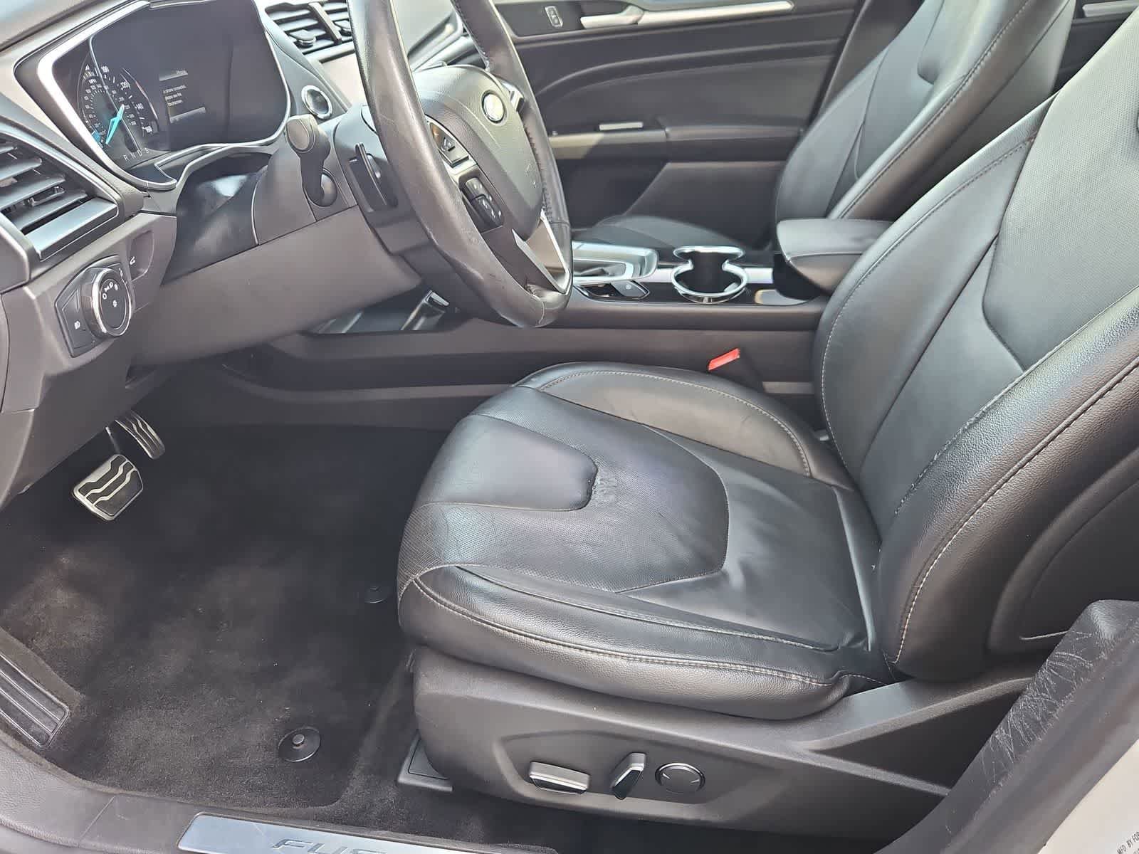 Used 2014 Ford Fusion Titanium AWD/4WD image 16