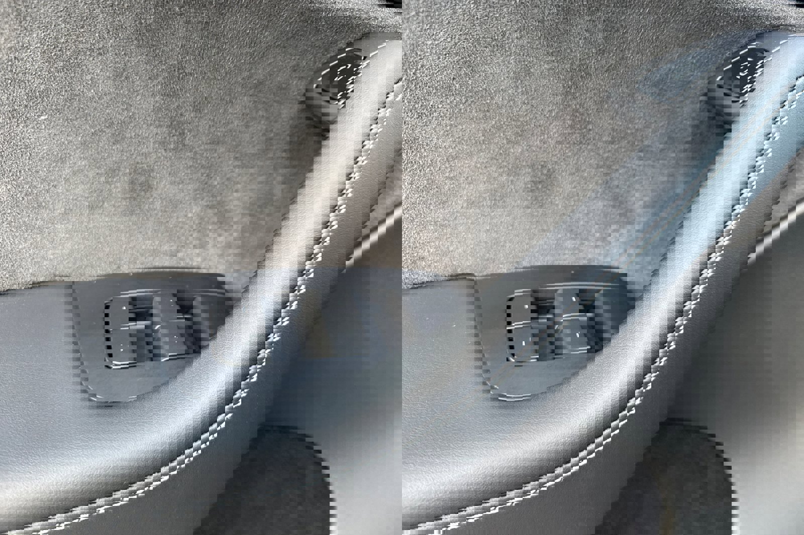 Used 2023 Tesla Model Y Performance image 12