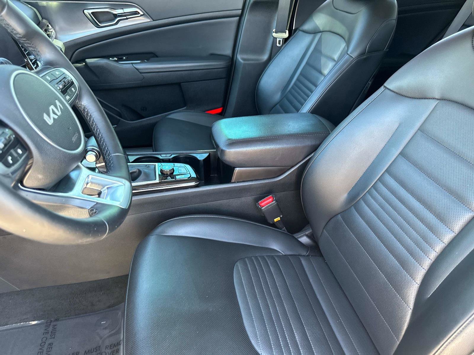 Used 2023 Kia Sportage SX image 23