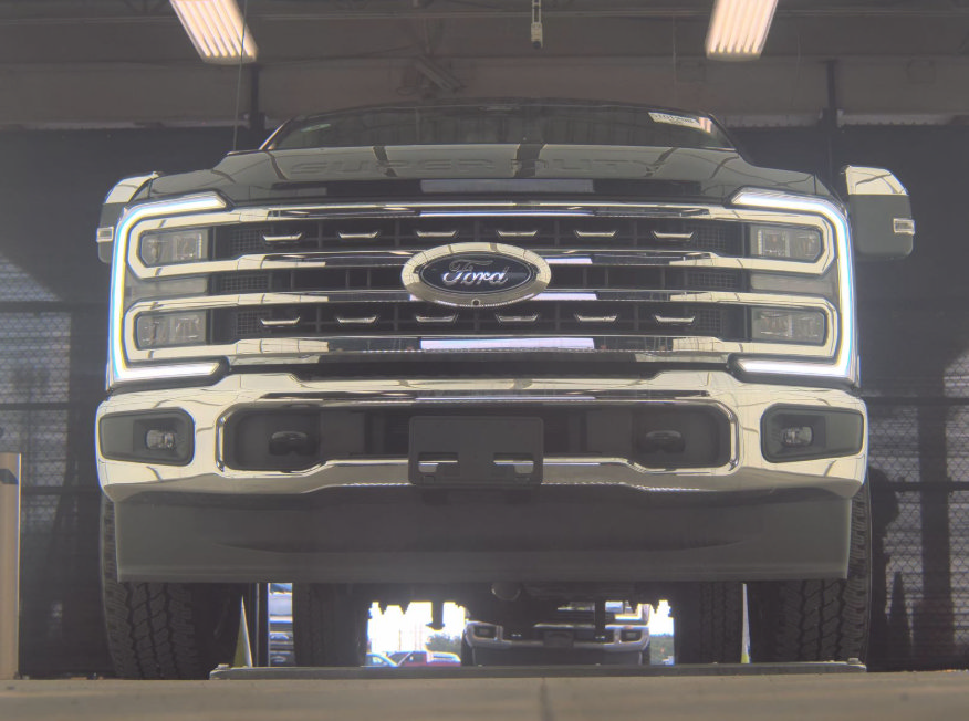 Used 2025 Ford F250 Lariat w/ Chrome Package AWD/4WD image 12