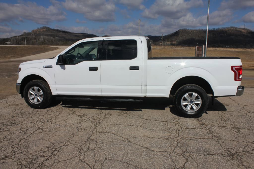 Used 2017 Ford F150 XLT w/ Trailer Tow Package image 9