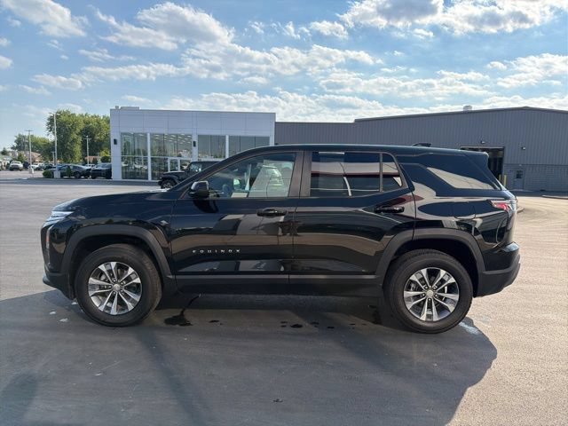 Used 2026 Chevrolet Equinox LT FWD image 4