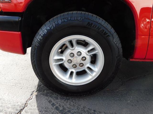 Used 2000 Dodge Dakota 2WD Club Cab image 9