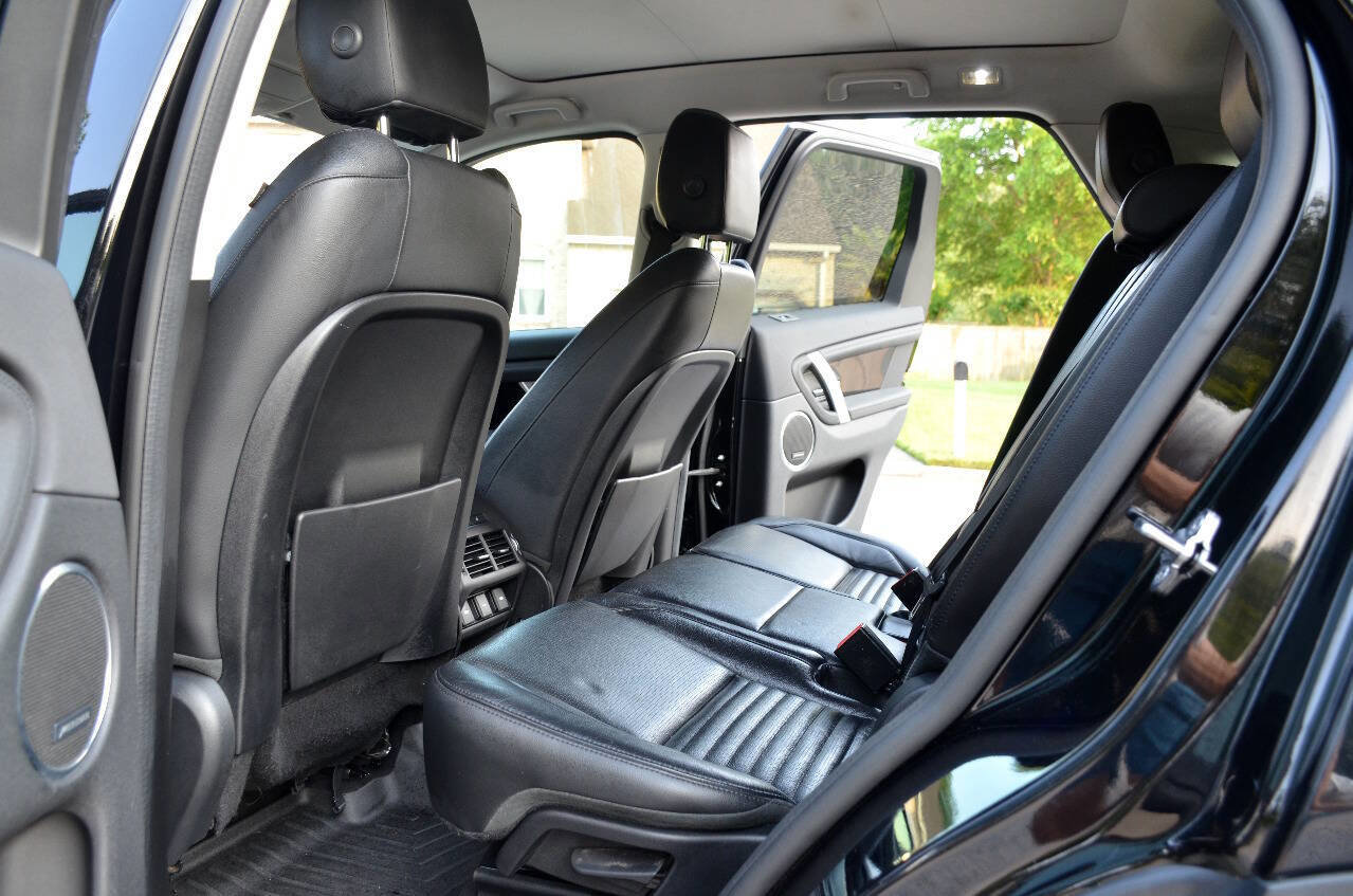 Used 2020 Land Rover Discovery Sport S image 14