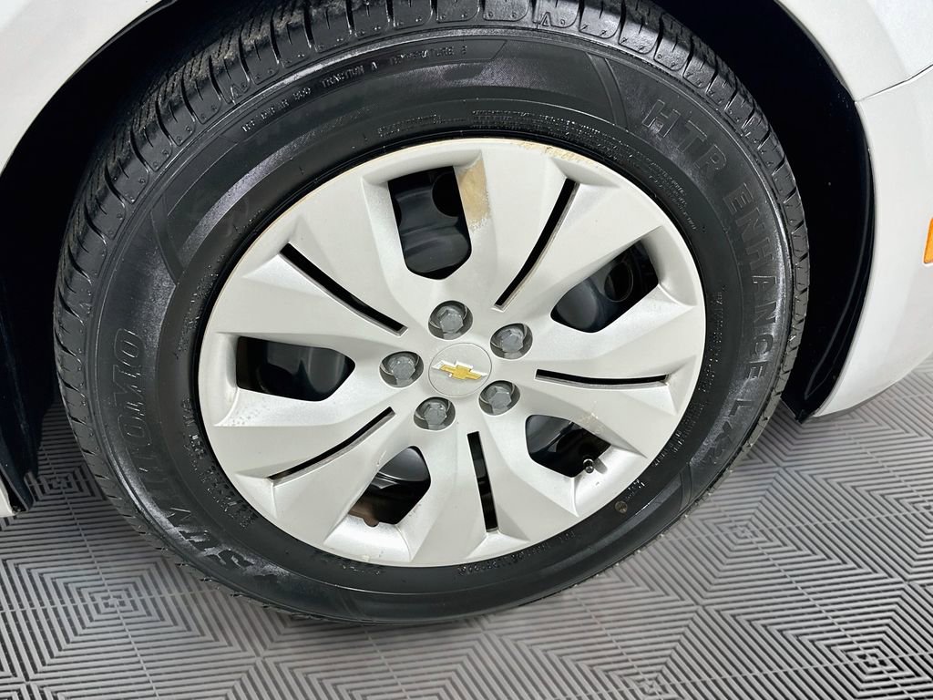 Used 2016 Chevrolet Cruze LS FWD image 27