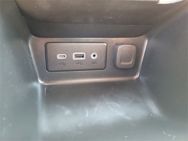 Used 2022 GMC Terrain SLE w/ Driver Convenience Package image 21