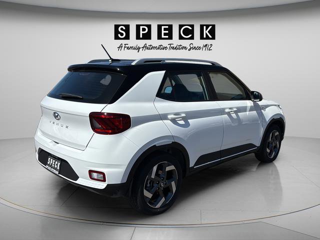 New 2026 Hyundai Venue SEL FWD image 5