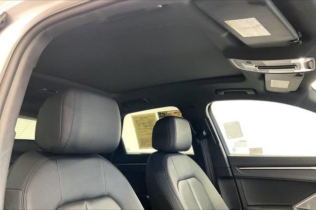 Used 2024 Audi Q3 2.0T Premium AWD/4WD image 24