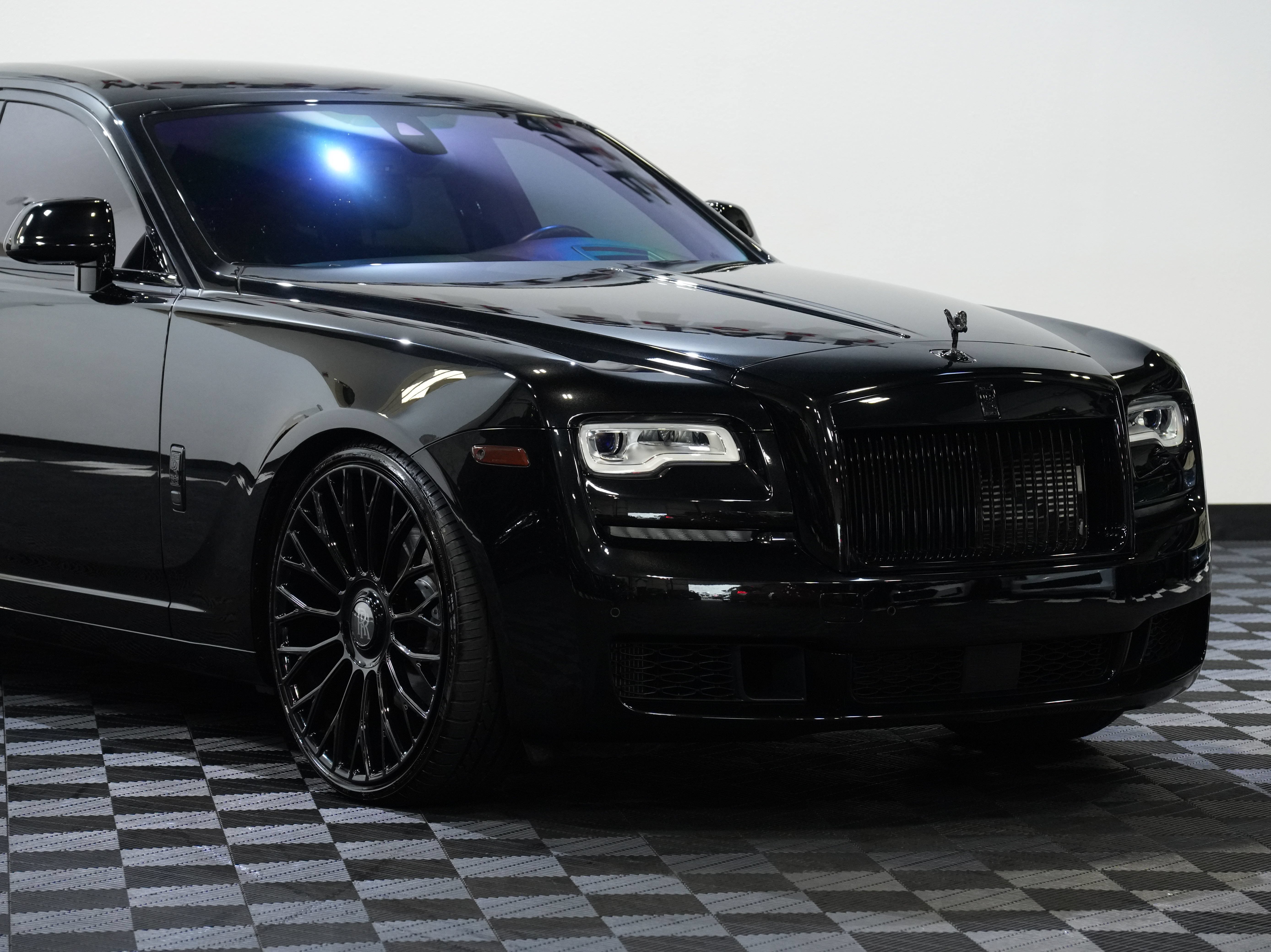 Used 2020 Rolls-Royce Ghost RWD image 9