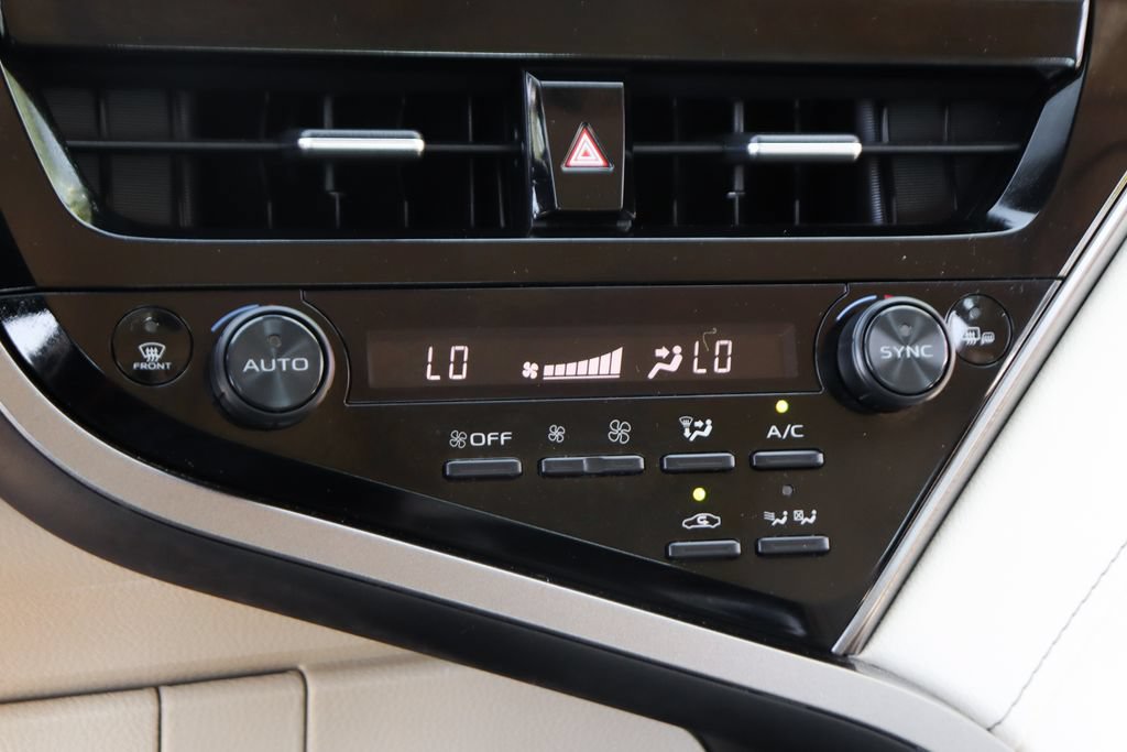 Used 2023 Toyota Camry XLE FWD image 30