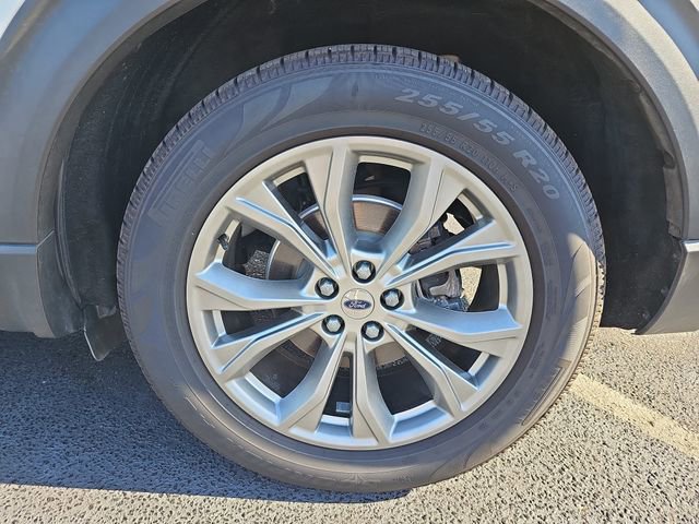 Used 2021 Ford Explorer XLT w/ Equipment Group 202A image 9