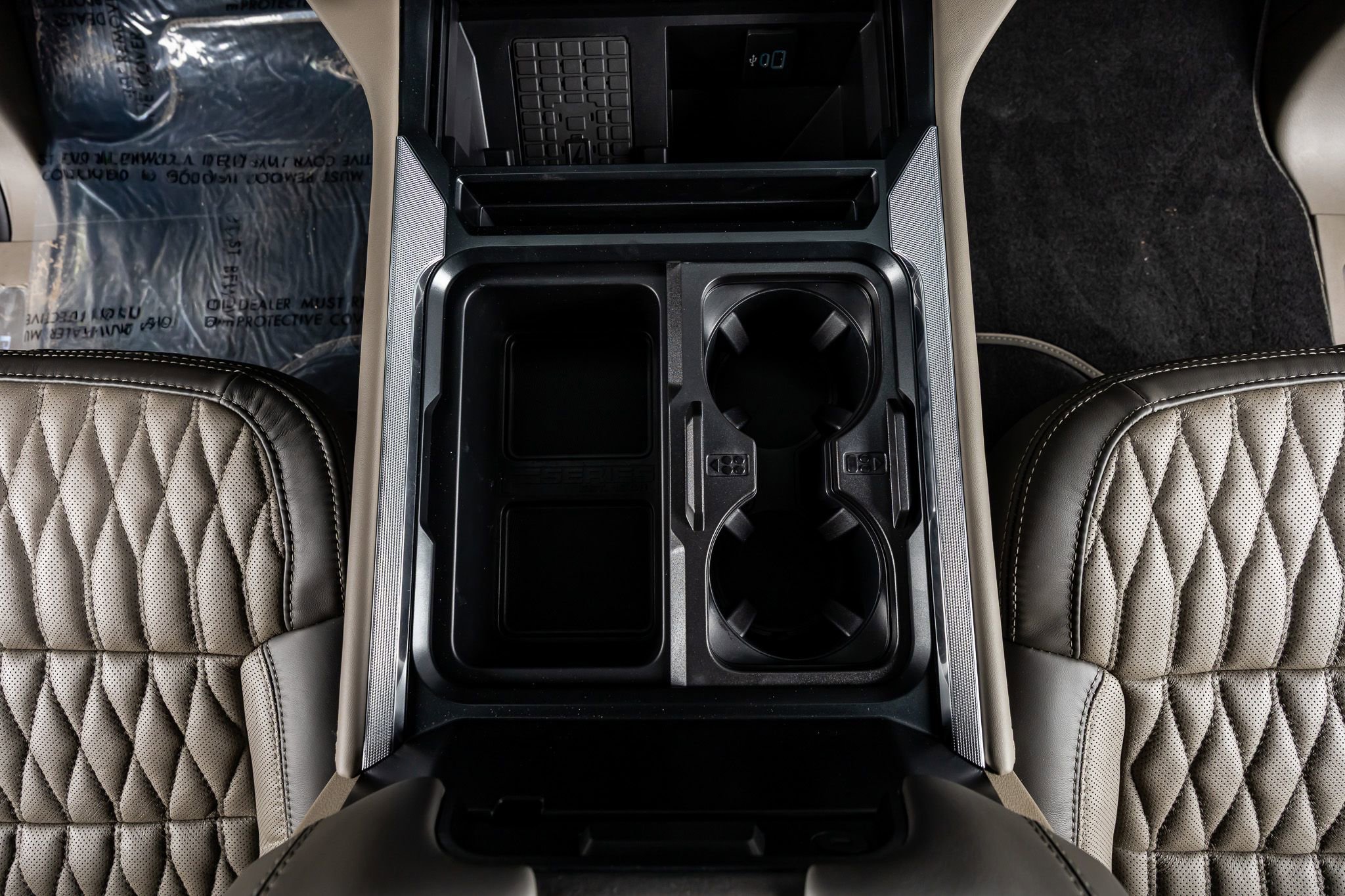 Used 2026 Ford F450 Platinum w/ Platinum Plus Package image 27