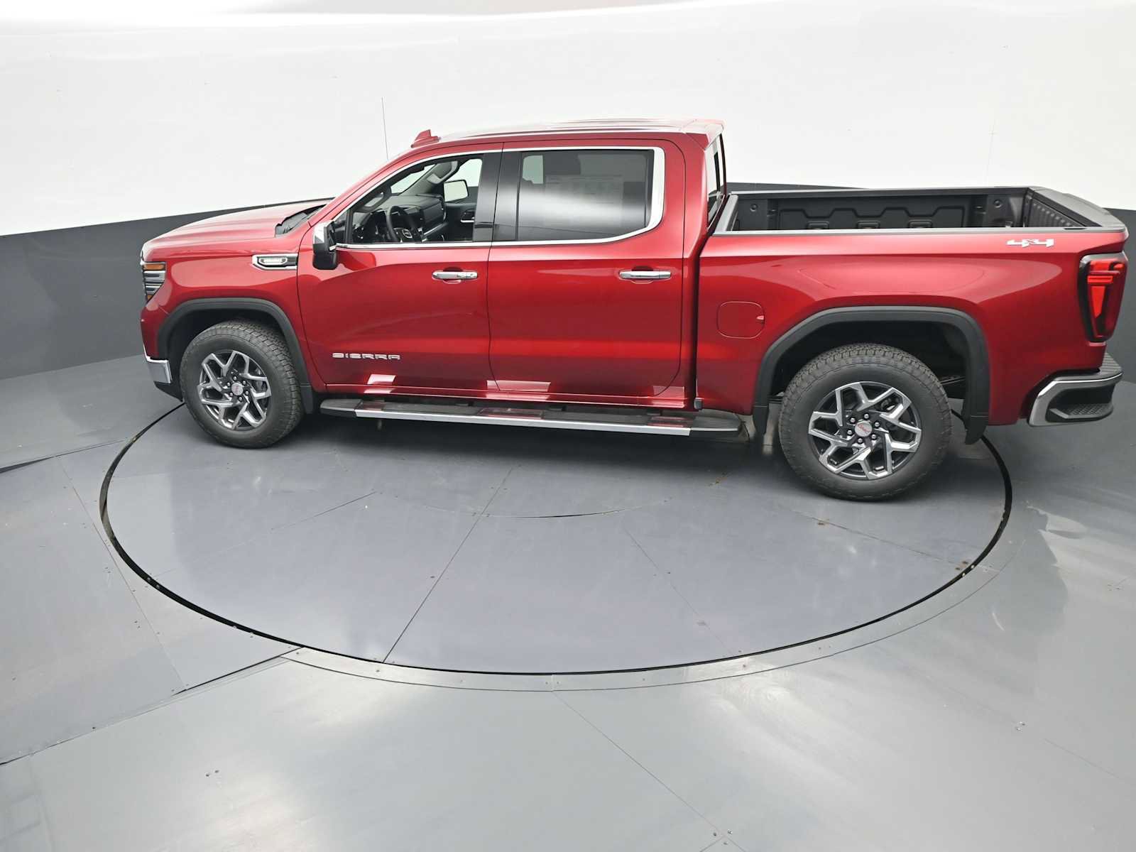 New 2026 GMC Sierra 1500 SLT w/ SLT Premium Package AWD/4WD image 32