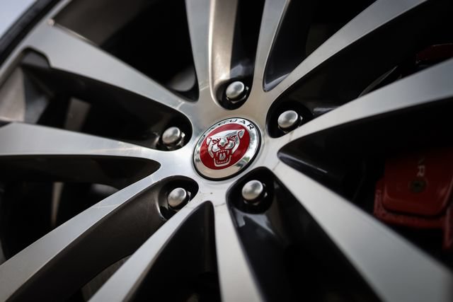 Used 2018 Jaguar XF S AWD/4WD image 24