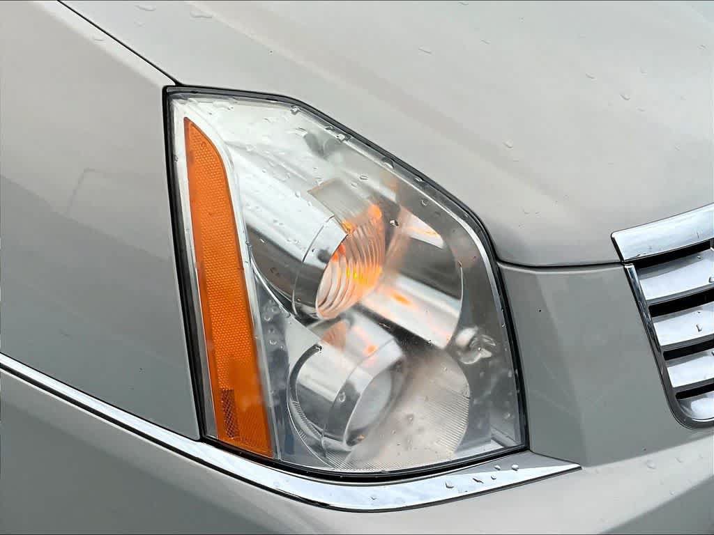 Used 2008 Cadillac DTS FWD image 31